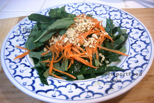 Betel leaf salad with shredded carrot