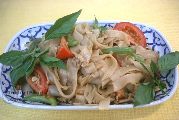 Drunkard noodles pad kee mao