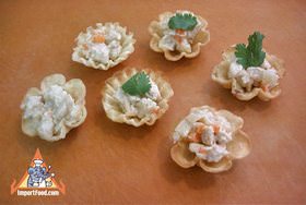 Golden thai pastry cups kratong tong