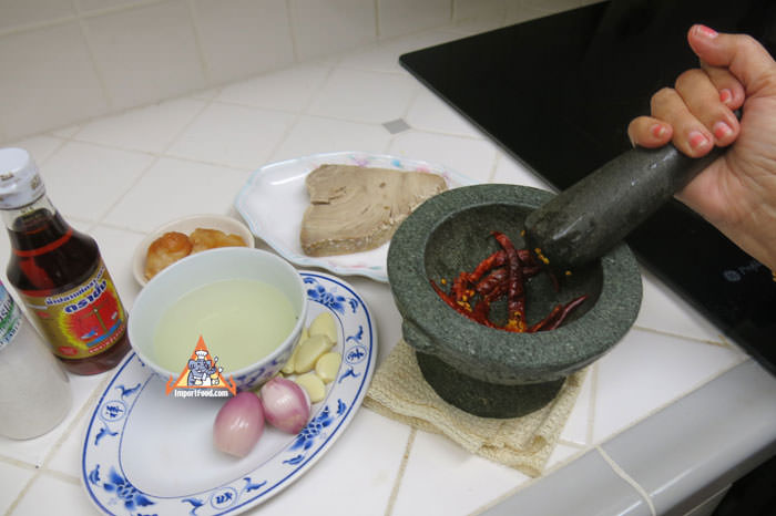 Pound Whole Dried Chiles