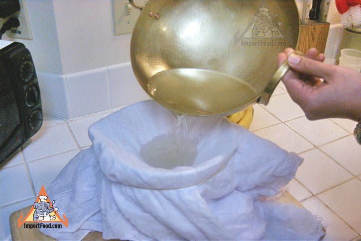 straining sugar syrup