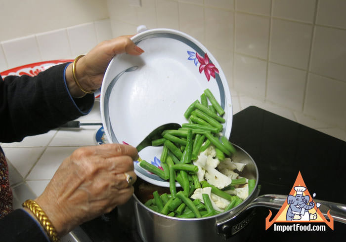 Add Fresh Vegetables Then Mushroom