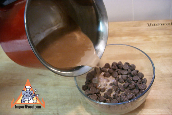 Warm Cream - Ovaltine Into Chocolate