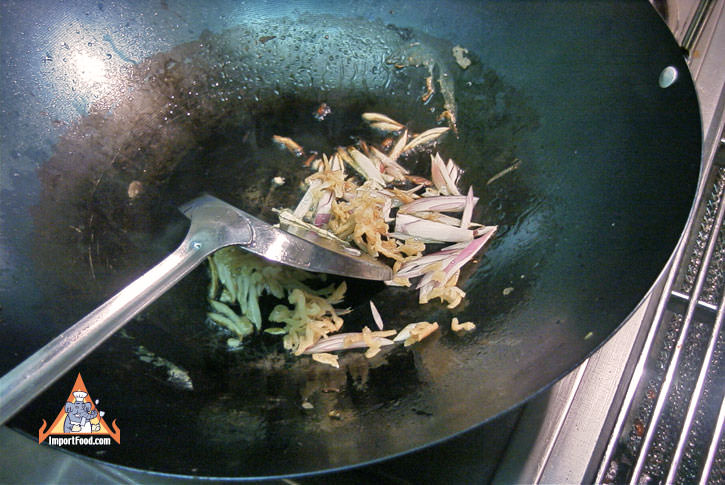 Fry Shallots and Salted Radish