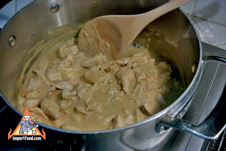 Gravy and chicken