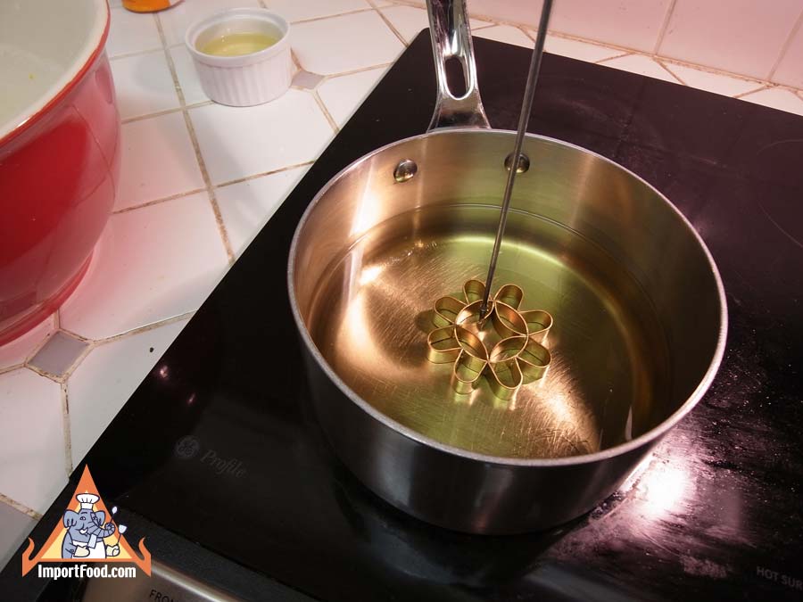 Heat mold in oil
