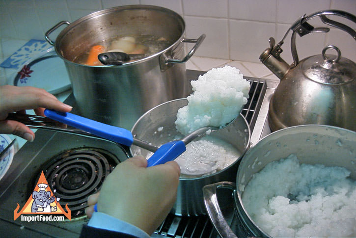 Add cooked rice to a pot