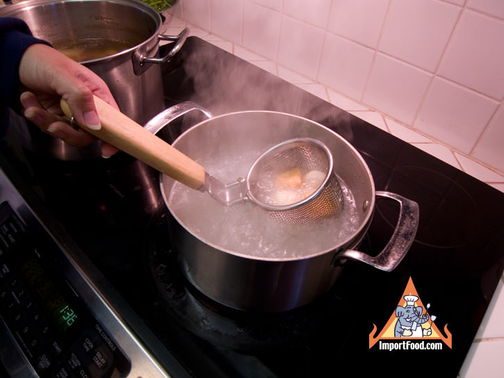 Boil the tofu and meat