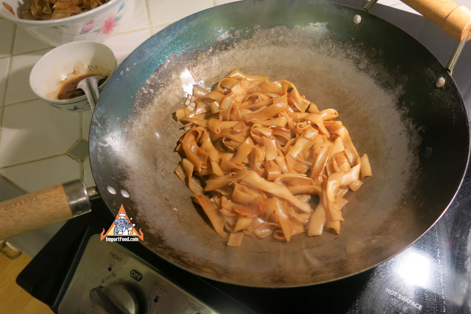 Fry the noodles