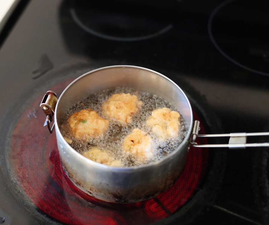 Shrimp Balls In Oil