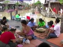 Feature: Thai Floating Market