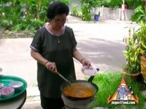 Street Vendor Video: Gaeng Lueng
