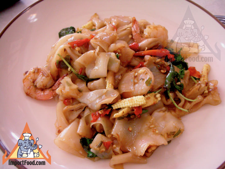 Thai Street Vendor Offers Pad Kee Mao