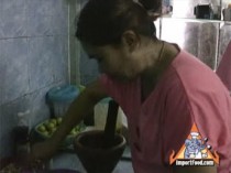 Som Tum Khai Kem (Som Tum on Salty Egg)