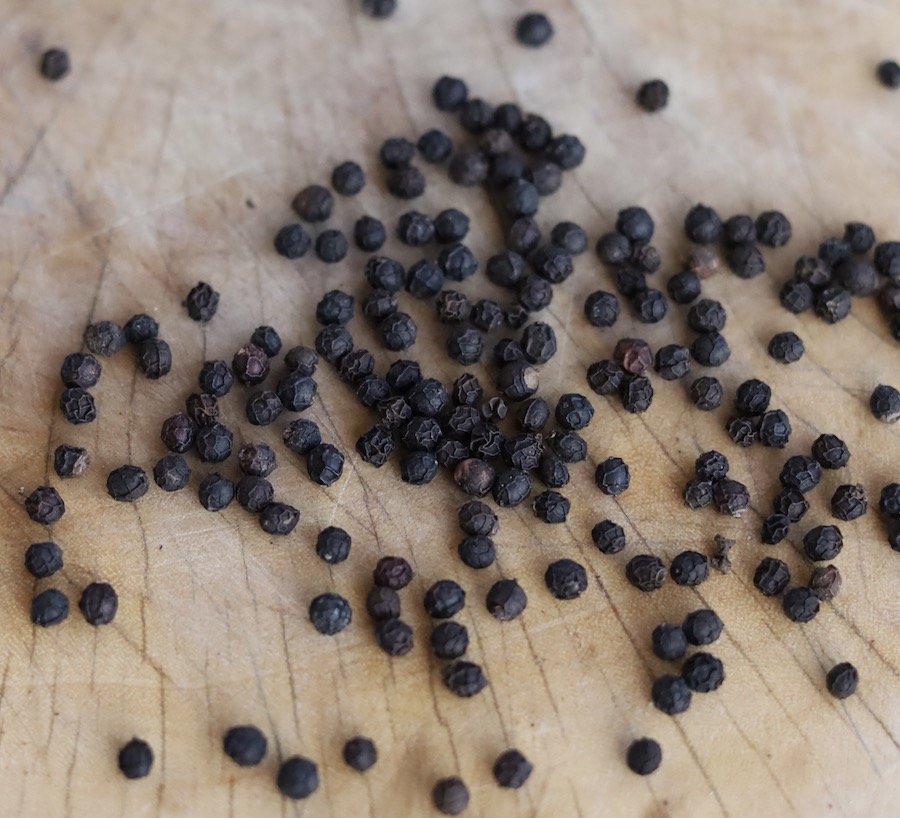 Whole Black Peppercorn